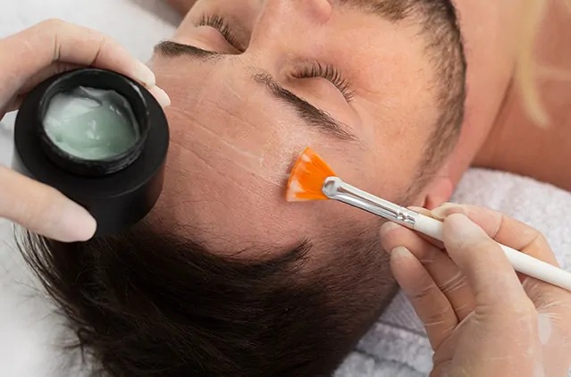 Mens Glow Peel Treatment